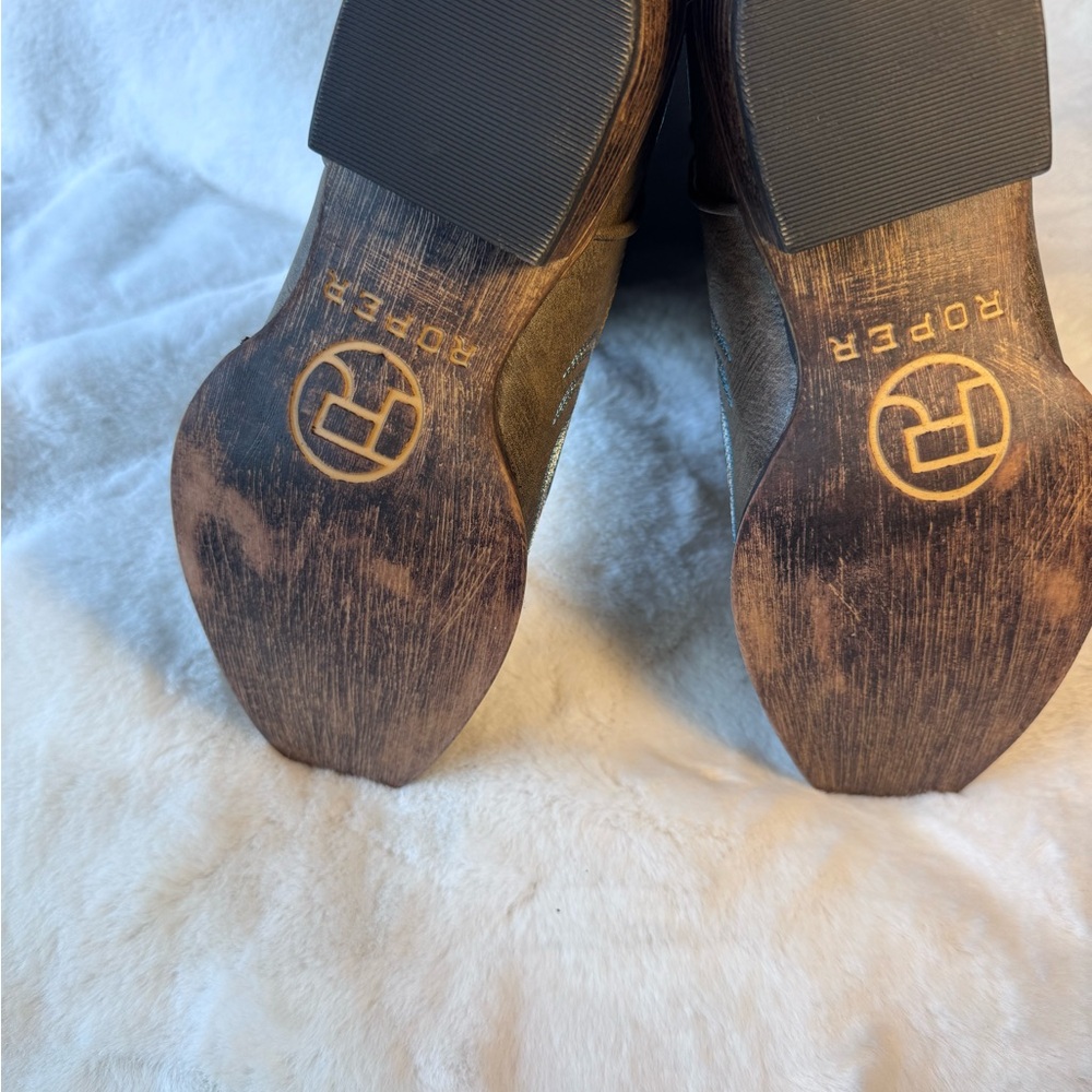 Roper Women’s Brown Western Cowboy Boots with Blue Embroidery Detail  Size 10 - Picture 4 of 5